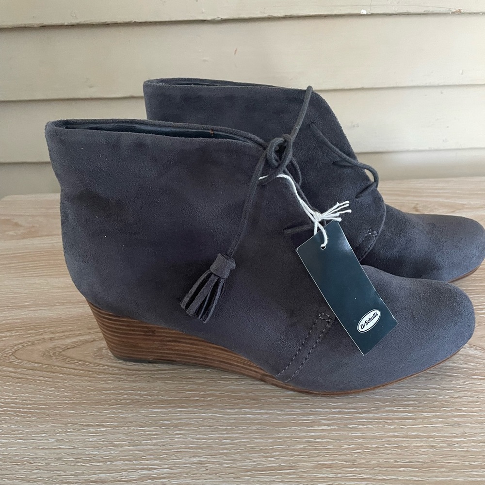 Dr Scholls Women Dakota Wedge Bootie Boots Gray Suede Tassel Tie